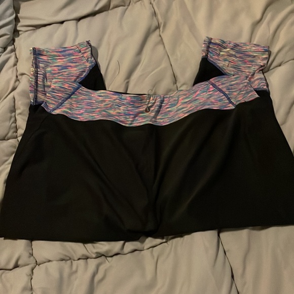 Plus size work out capris 2x - Picture 2 of 3